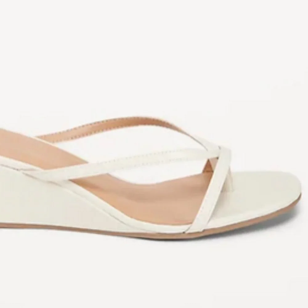 PINK Strappy Faux-Leather Wedge Thong Sandals for Women size 10 - Picture 5 of 6